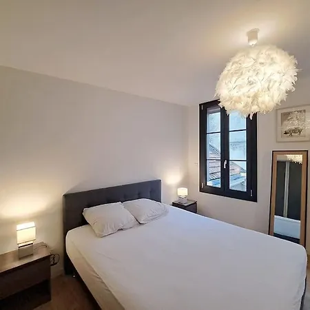 Antibes, Duplex Lumineux * Reims