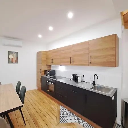 Antibes, Duplex Lumineux *